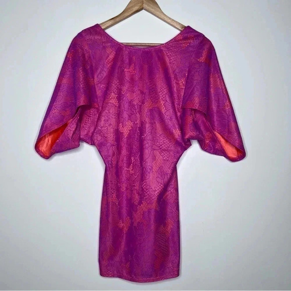 Rubber Ducky Productions Lace V-Back Dolman Sleeve Mini Dress Size Small - Picture 1 of 6